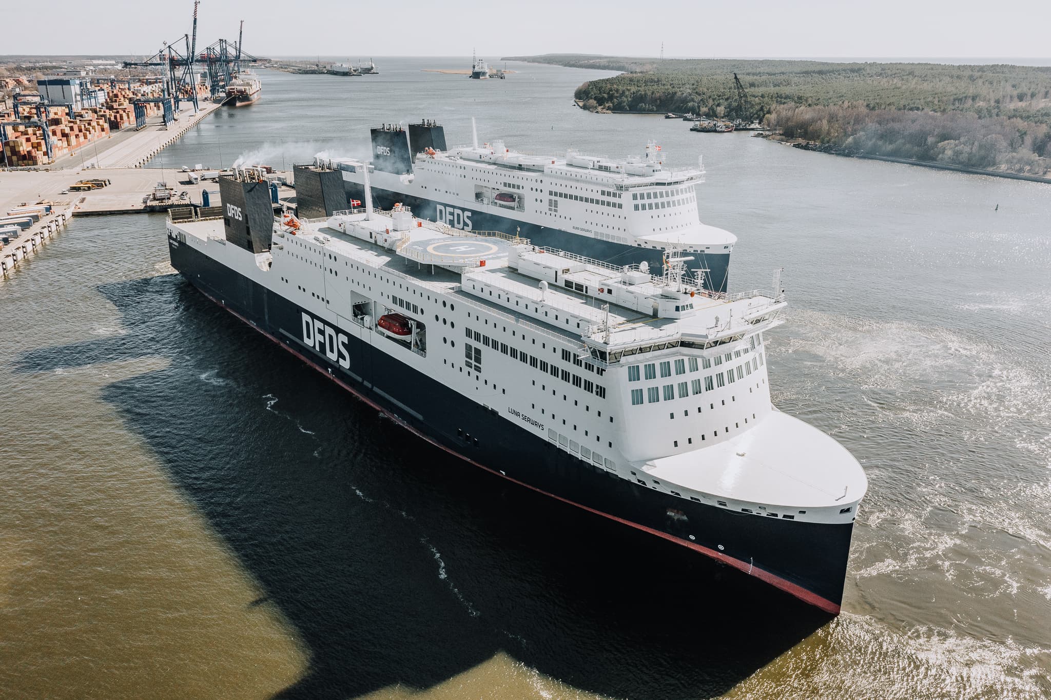 DFDS vessel Luna Seaways