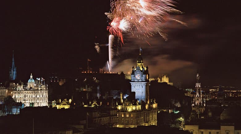 edinburgh silvester feuerwerk co visitscotland